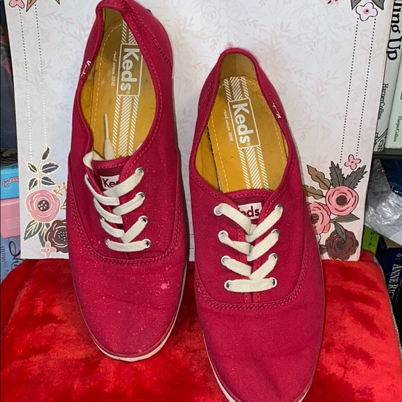KEDS Raspberry Colored Tennis Shoe
